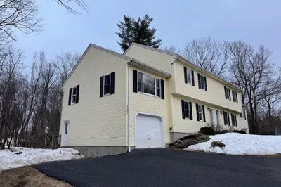 147 E County Road