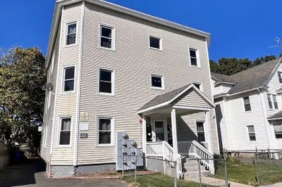106 Malden St 1