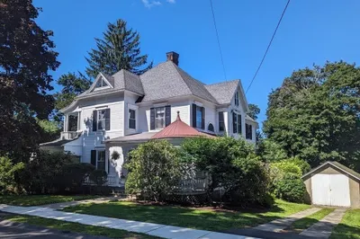 6 Cedar St 1