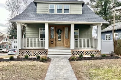 65 Hadwen Rd