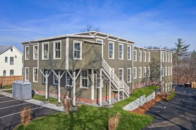 34 Tremaine St #1 1