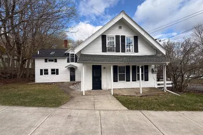 25 Pleasant St