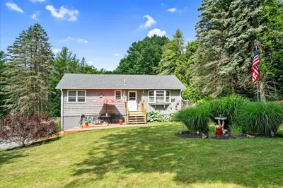 14 Dresser Hill Rd 1