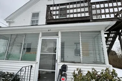 27 Dresser St #1