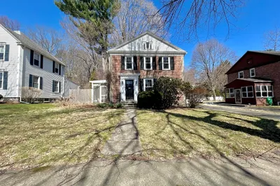 32 Wamsutta Avenue 1