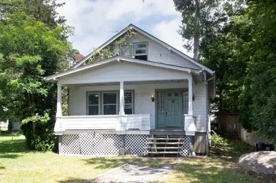 28 Greystone Ave 1