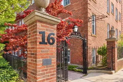 16 Chauncy Street #44 1