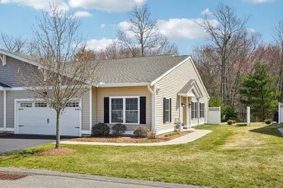 117 Rogerson Crossing #117