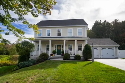 2 Locke Hill Ln 1