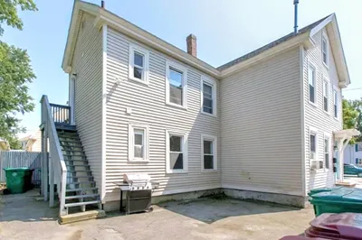581 Lakeview Ave 1