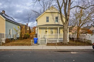 81 Hayden Ave