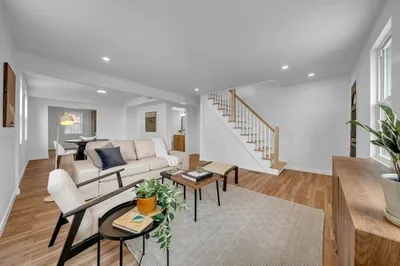 19 Oliver St 1