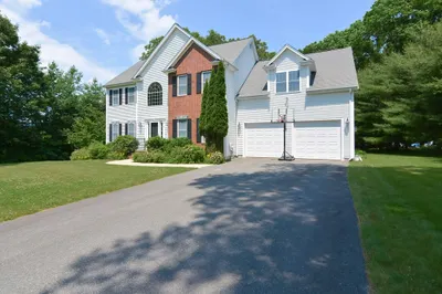 14 Robert V Beaupre Cir 1