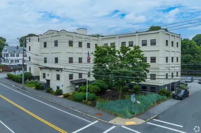 38 Montvale Avenue #280 1