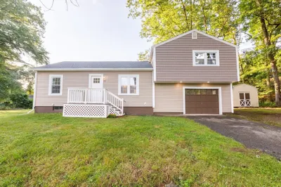 22 Lakeside Ave 1