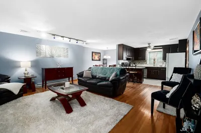 33a Jackson St #100