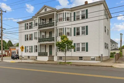 300 Nash Rd 1