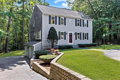 29 Helen Dr