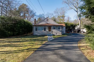 46 Upson Rd