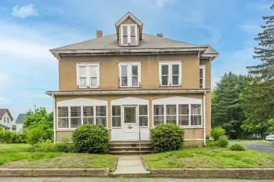 10 Spruce St 1
