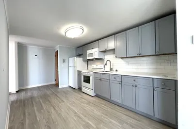31 Western Ave #4 1