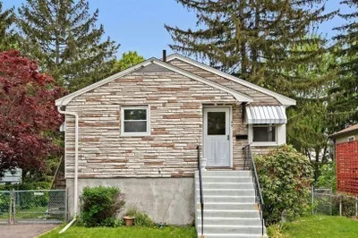 99 Chesterfield St
