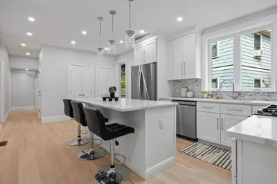 31 Rodman St #1