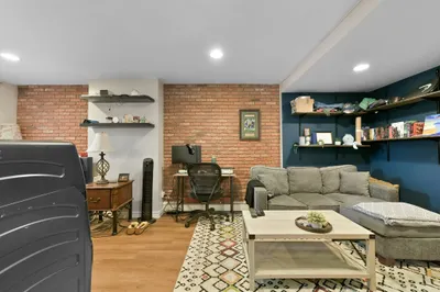 164 F St #4 1