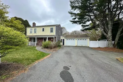 8 Ames Baker Way 1