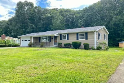35 Crestwood Road 1