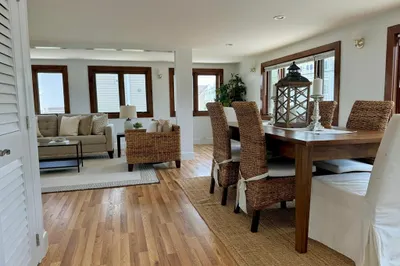 250 Northern Boulevard 1