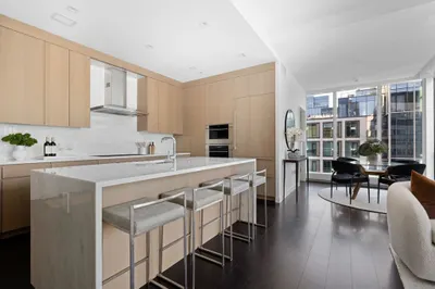 150 Seaport Blvd #B