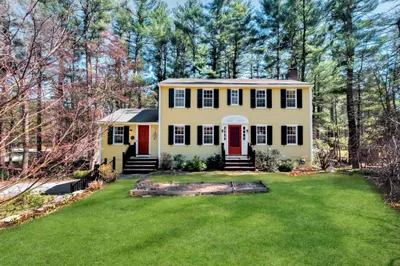 16 Agawam Road 1