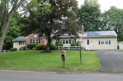 82 Fox Ave