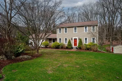 138 Fort Sumter Dr 1