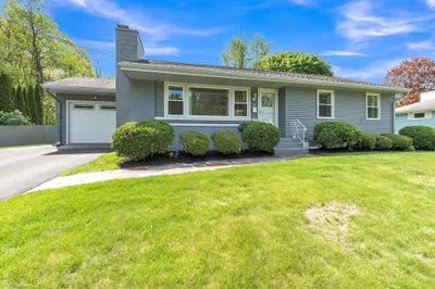 10 Briarcliff Ln 1