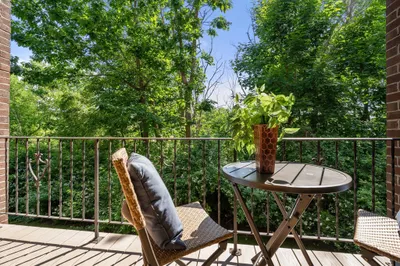 11 Riverside Ave #107