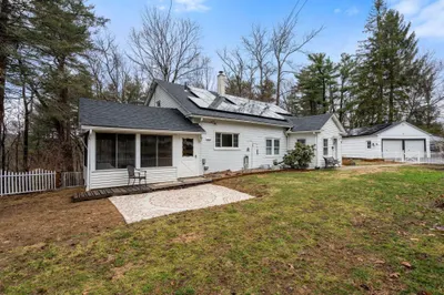 61 E Brimfield Rd 1