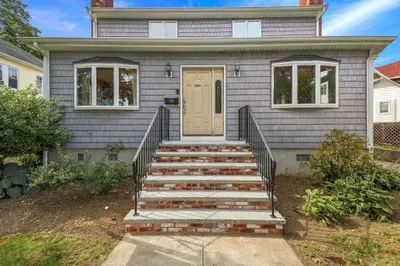 70 Hovey St 1