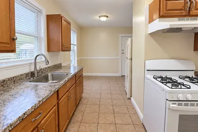 242 Chesnut St #2 1