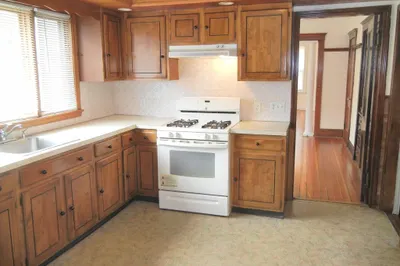 8 Pleasant Street #1