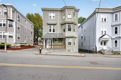 12 Schiller St 1