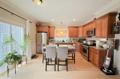 159 Willard St #7 1