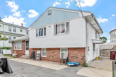 62 Highland Ave