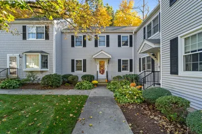 12 Shadow Brook Est #12