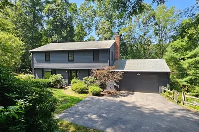 41 Harvey Ln 1