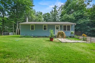 8 Sibley Road