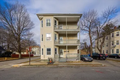 10 Lawnfair St