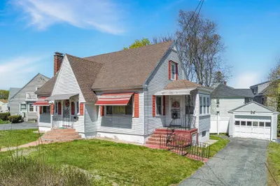 12 W Kenneth Street