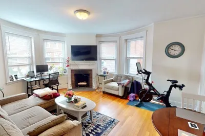 210 Winthrop Rd #1